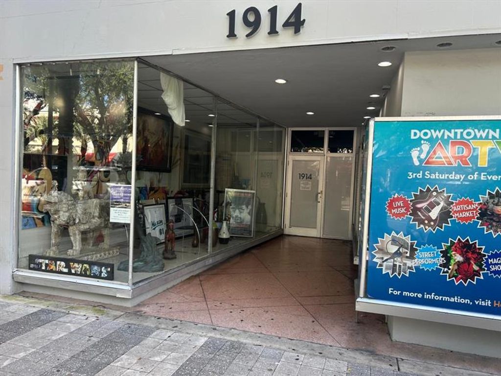 Photo of 1914 Hollywood Blvd, Hollywood, FL 33020 (MLS # F10534013)