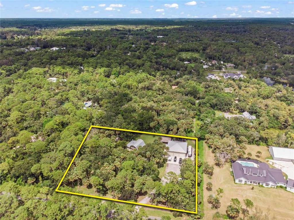 Photo of 9293 Whippoorwill Trail, Jupiter, FL 33478 (MLS # F10531718)