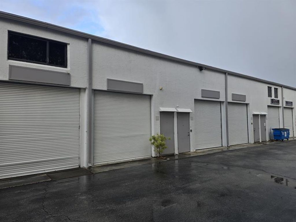 Photo of 1771 Blount Rd #206, Pompano Beach, FL 33069 (MLS # F10530818)