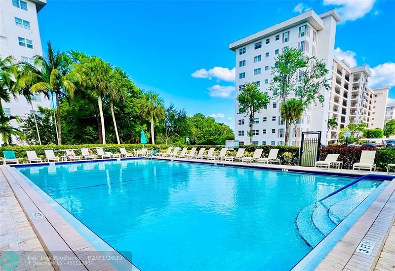 3150 N Palm Aire Dr 307