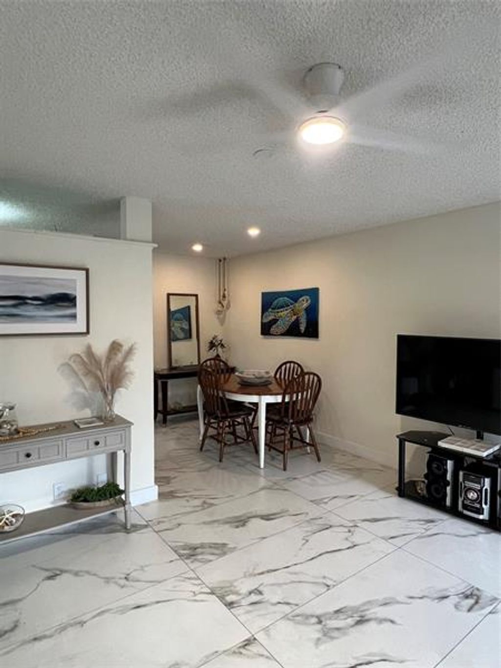 Photo of 900 SW 10th Ter #S20, Hallandale Beach, FL 33009 (MLS # F10531389)