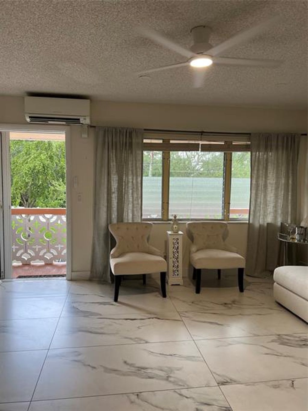 Photo of 900 SW 10th Ter #S20, Hallandale Beach, FL 33009 (MLS # F10531389)