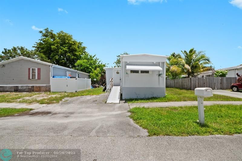 22868 Cascade Rd