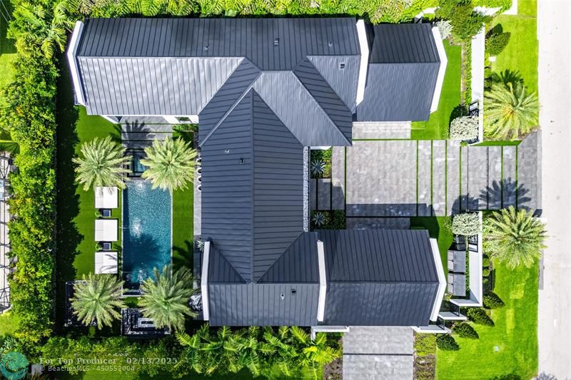 202 NW 7th St