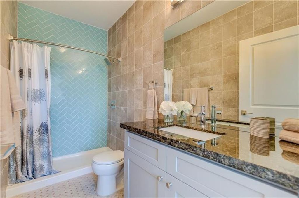Photo of 1550 NE 34th Ct #3E, Oakland Park, FL 33334 (MLS # F10531386)