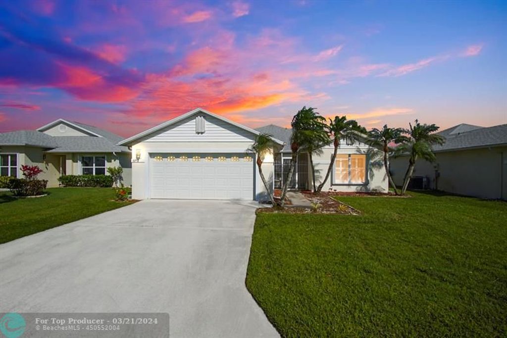 Photo of 6245 Alexandria Cir, Fort Pierce, FL 34982 (MLS # F10430304)