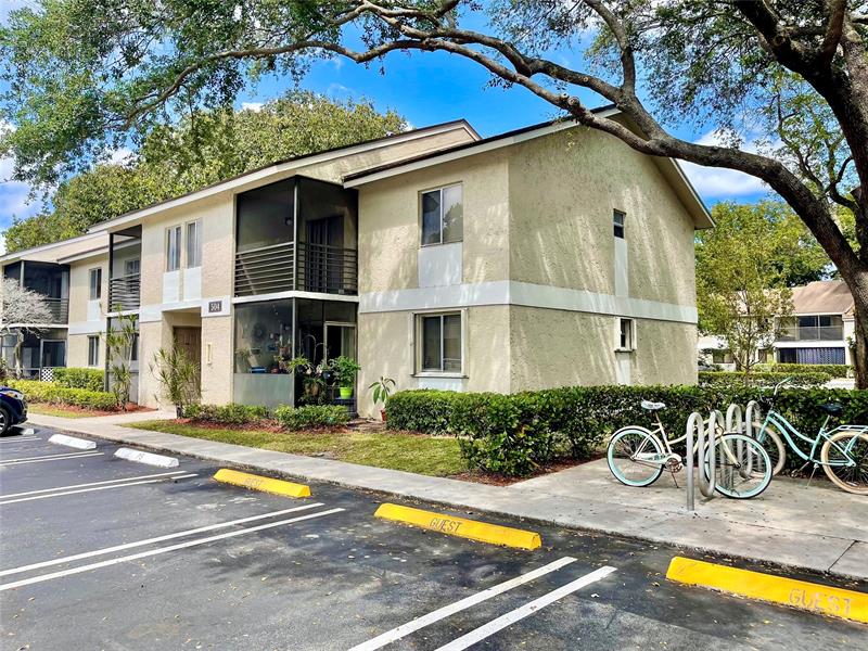 504 Gardens Dr 203