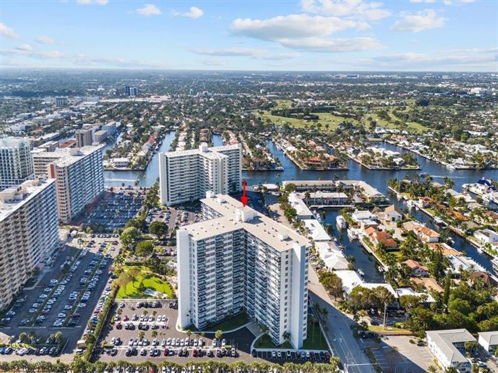 Photo of 3300 NE 36th St #303, Fort Lauderdale, FL 33308 (MLS # F10531376)