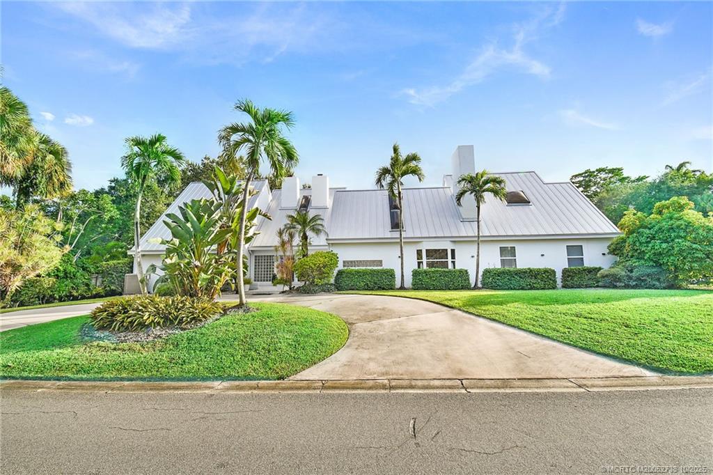 Stuart, Florida, 34996, United States, 3 Bedrooms Bedrooms, ,4 BathroomsBathrooms,Residential,Active,1967484