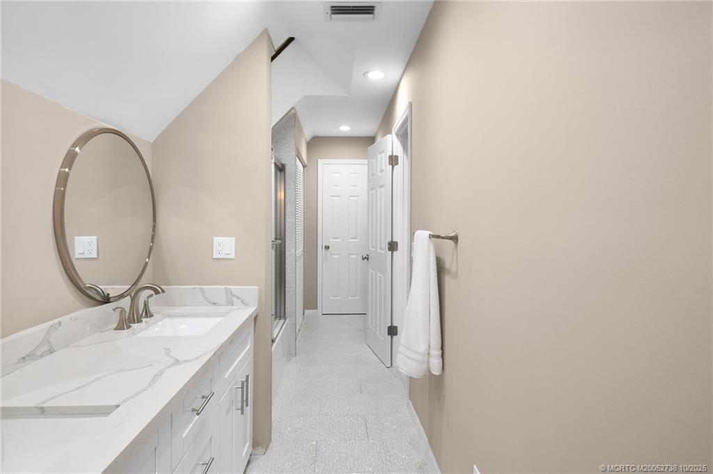 Stuart, Florida, 34996, United States, 3 Bedrooms Bedrooms, ,4 BathroomsBathrooms,Residential,Active,1967484