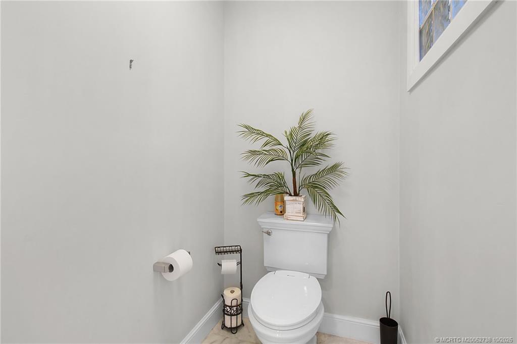 Stuart, Florida, 34996, United States, 3 Bedrooms Bedrooms, ,4 BathroomsBathrooms,Residential,Active,1967484