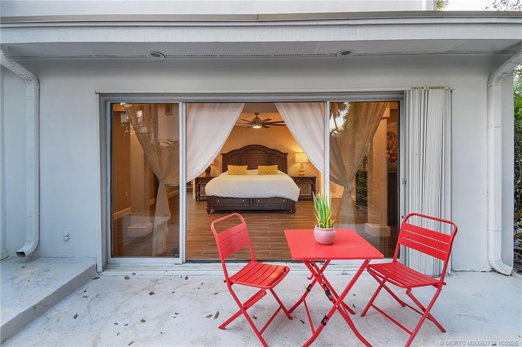 Stuart, Florida, 34996, United States, 3 Bedrooms Bedrooms, ,4 BathroomsBathrooms,Residential,Active,1967484