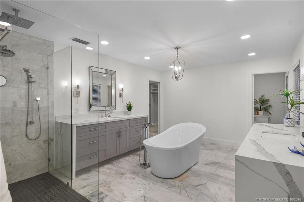 Stuart, Florida, 34996, United States, 3 Bedrooms Bedrooms, ,4 BathroomsBathrooms,Residential,Active,1967484