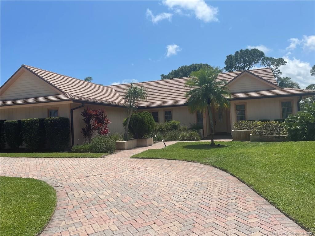 Photo of 5680 SE Winged Foot Drive, Stuart, FL 34997 (MLS # M20039167)