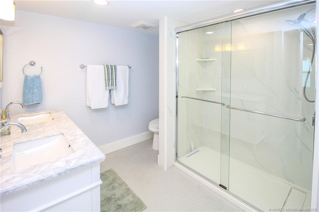 Stuart, Florida 34996, United States, 2 Bedrooms Bedrooms, ,2 BathroomsBathrooms,Residential,Active,121324