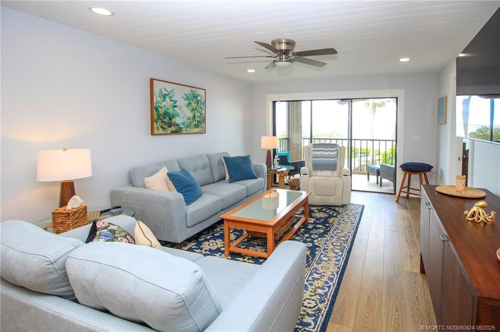 Stuart, Florida 34996, United States, 2 Bedrooms Bedrooms, ,2 BathroomsBathrooms,Residential,Active,121324