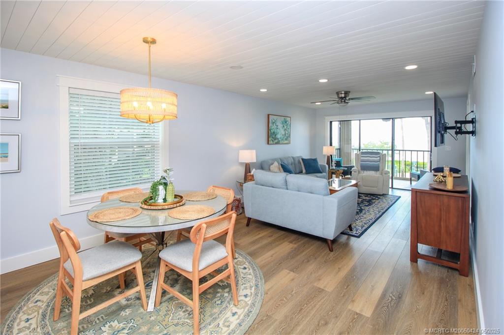 Stuart, Florida 34996, United States, 2 Bedrooms Bedrooms, ,2 BathroomsBathrooms,Residential,Active,121324