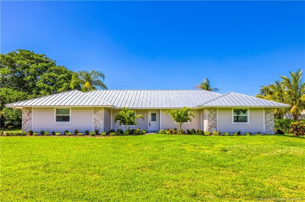 Photo of 8475 SE Bayberry Terrace, Hobe Sound, FL 33455 (MLS # M20050009)