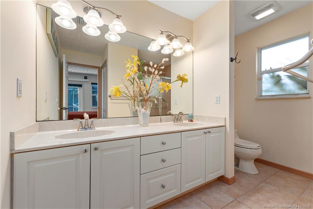 Port Saint Lucie, Florida 34953, United States, 4 Bedrooms Bedrooms, ,3 BathroomsBathrooms,Residential,Pending,77541