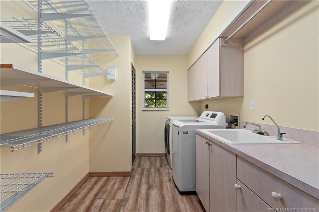 Port Saint Lucie, Florida 34953, United States, 4 Bedrooms Bedrooms, ,3 BathroomsBathrooms,Residential,Pending,77541