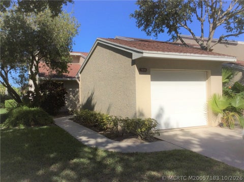 Photo of 1644 SW Crossing Circle, Palm City, FL 34990 (MLS # M20057183)