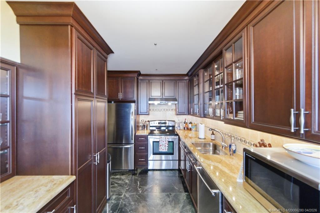 Stuart, Florida, 34996, United States, 2 Bedrooms Bedrooms, ,2 BathroomsBathrooms,Residential,Active,2036624