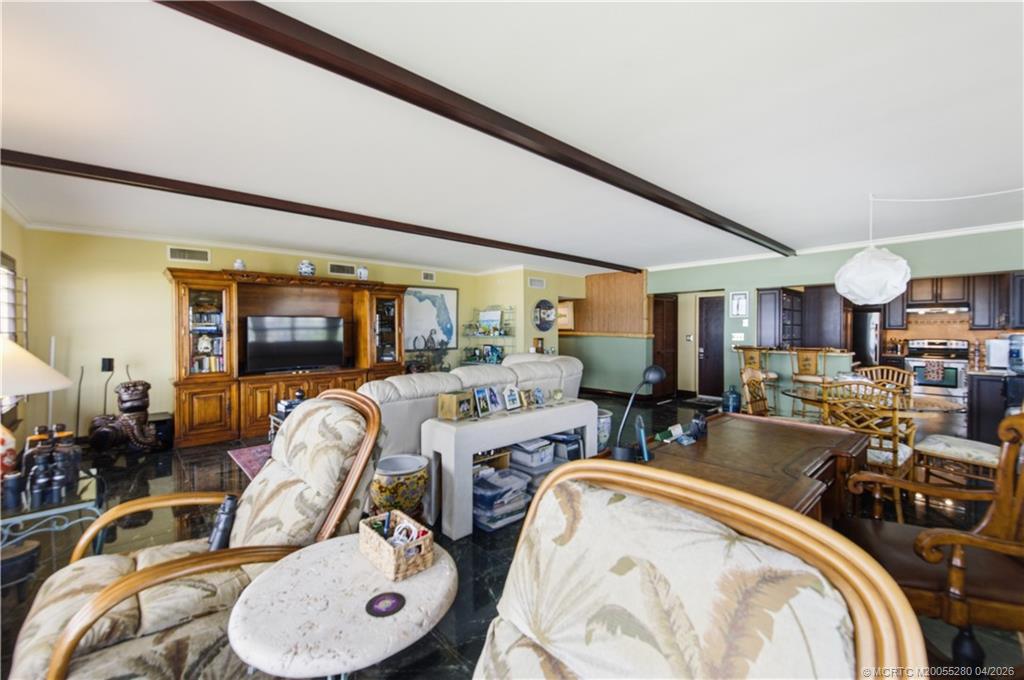 Stuart, Florida, 34996, United States, 2 Bedrooms Bedrooms, ,2 BathroomsBathrooms,Residential,Active,2036624