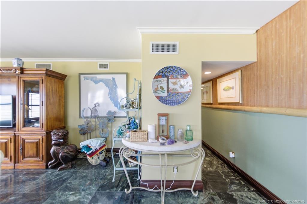 Stuart, Florida, 34996, United States, 2 Bedrooms Bedrooms, ,2 BathroomsBathrooms,Residential,Active,2036624