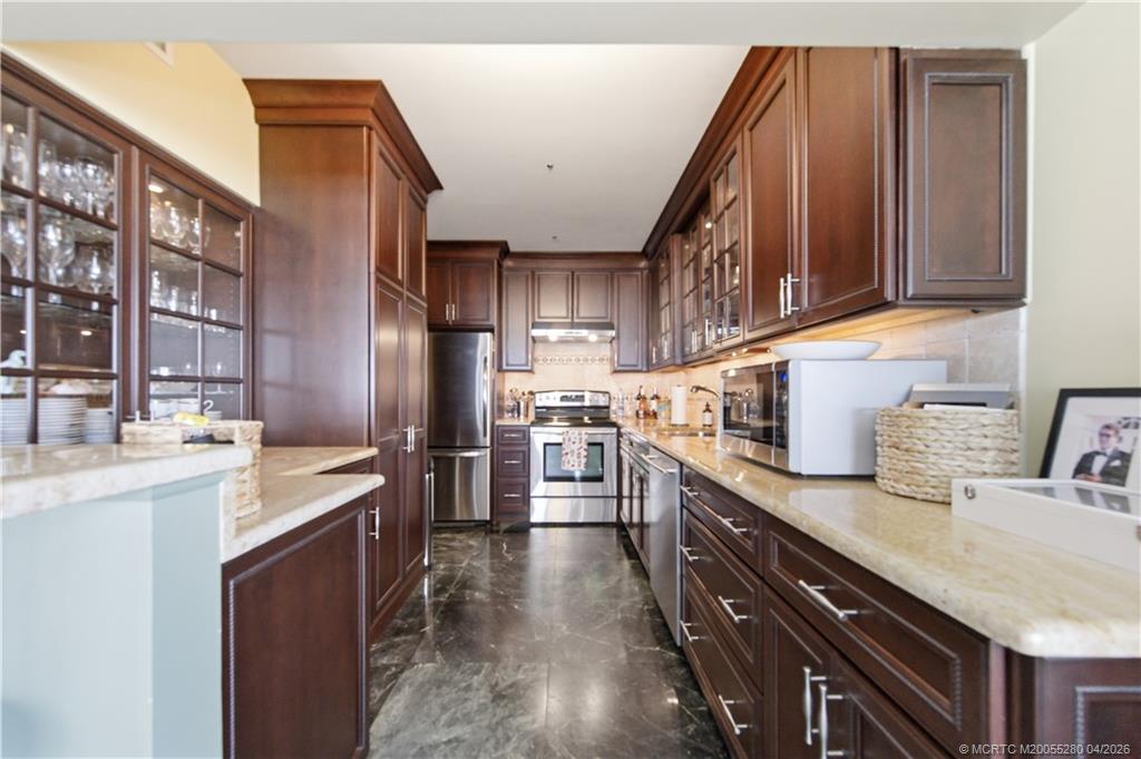 Stuart, Florida, 34996, United States, 2 Bedrooms Bedrooms, ,2 BathroomsBathrooms,Residential,Active,2036624