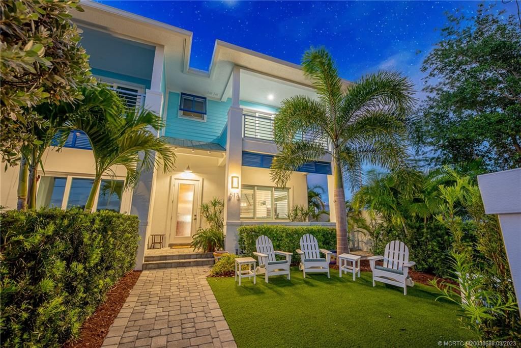 Photo of 513 SW Ocean Boulevard, Stuart, FL 34994 (MLS # M20038688)