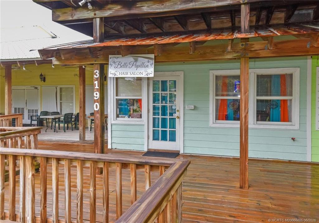 3190 NE Maple Ave, Jensen Beach, FL 34957