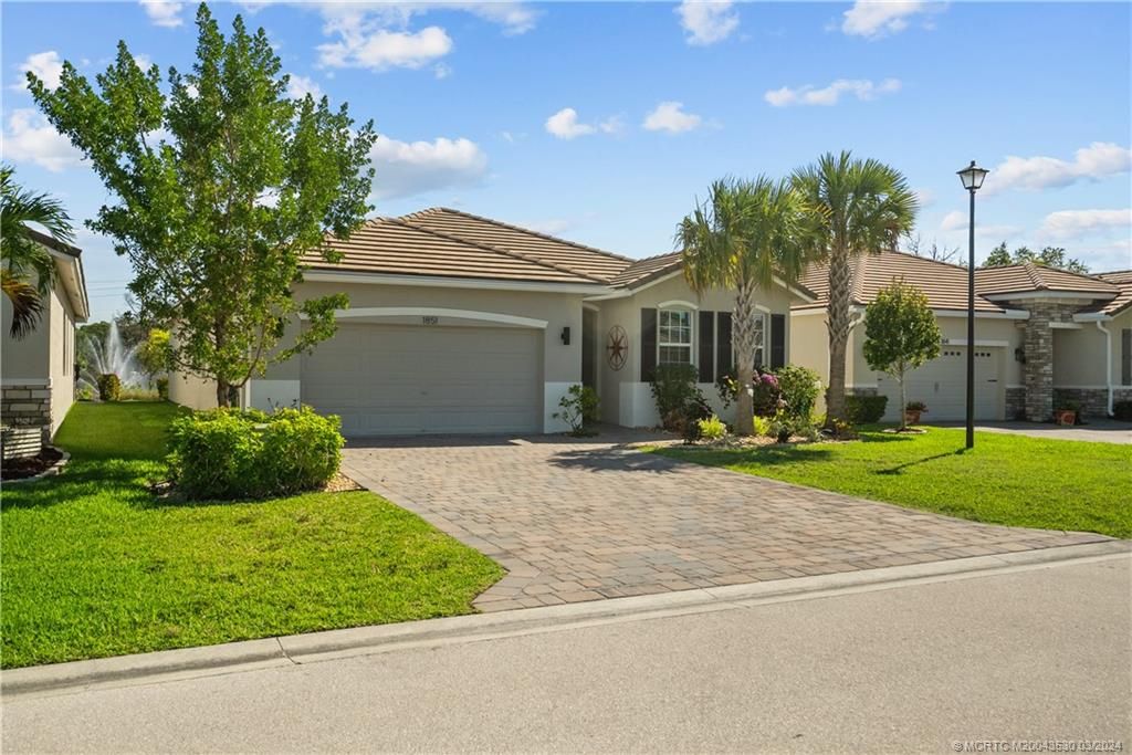 Photo of 1851 NW Golden Oak Trail, Jensen Beach, FL 34957 (MLS # M20043530)