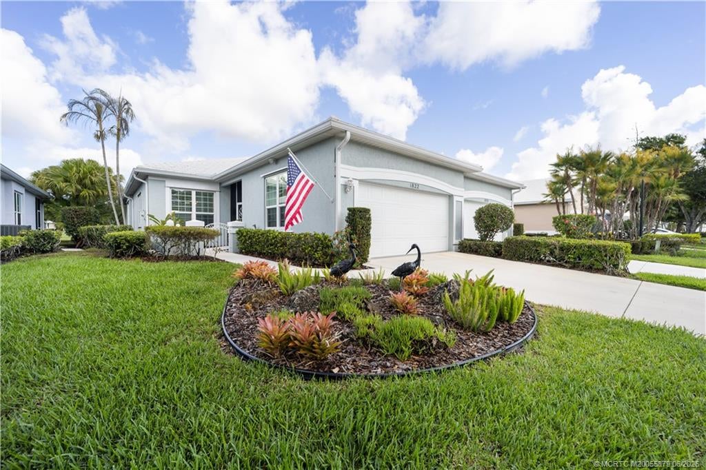 1822 SW Willowbend Lane