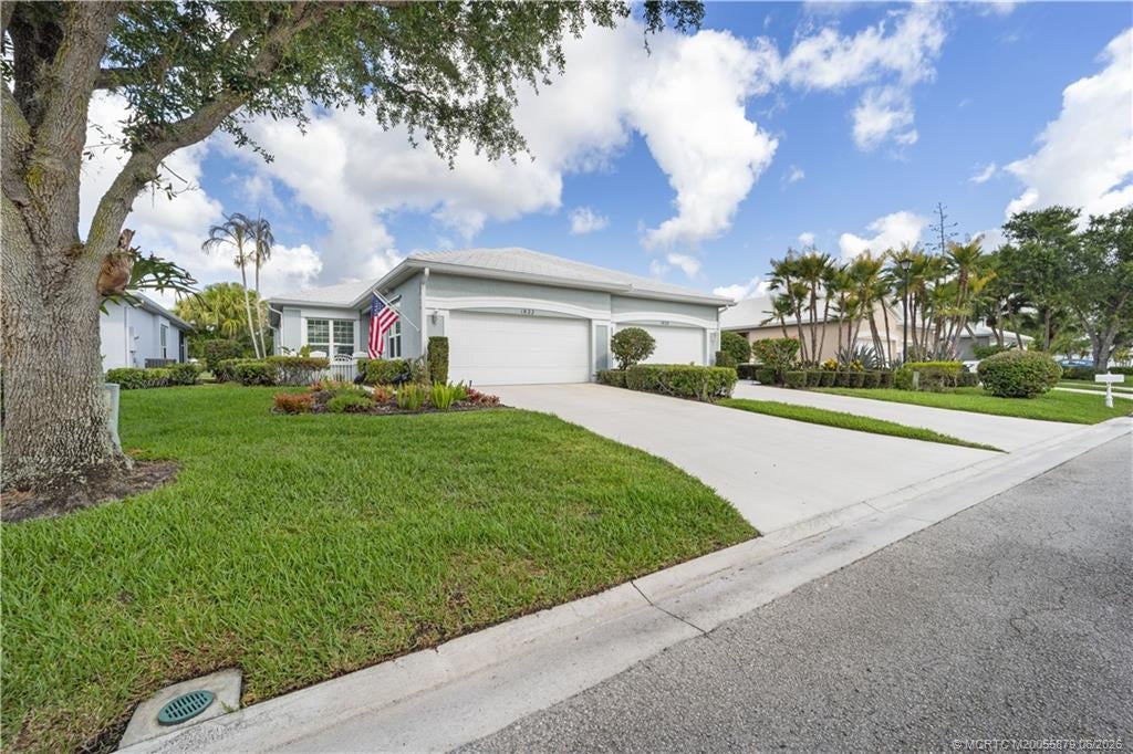 1822 SW Willowbend Lane