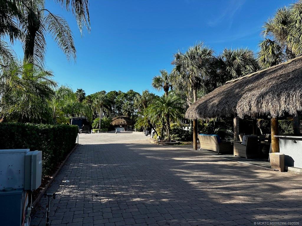 80 NW Putter Pointe