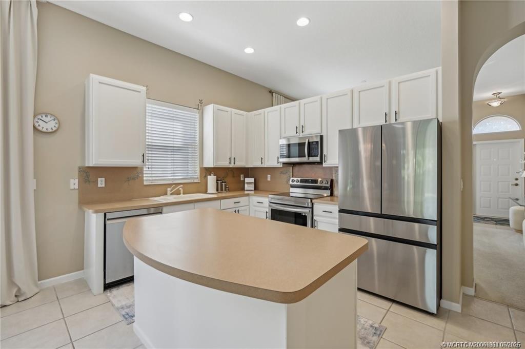 Jensen Beach, Florida 34957, United States, 3 Bedrooms Bedrooms, ,2 BathroomsBathrooms,Residential,Active,163768