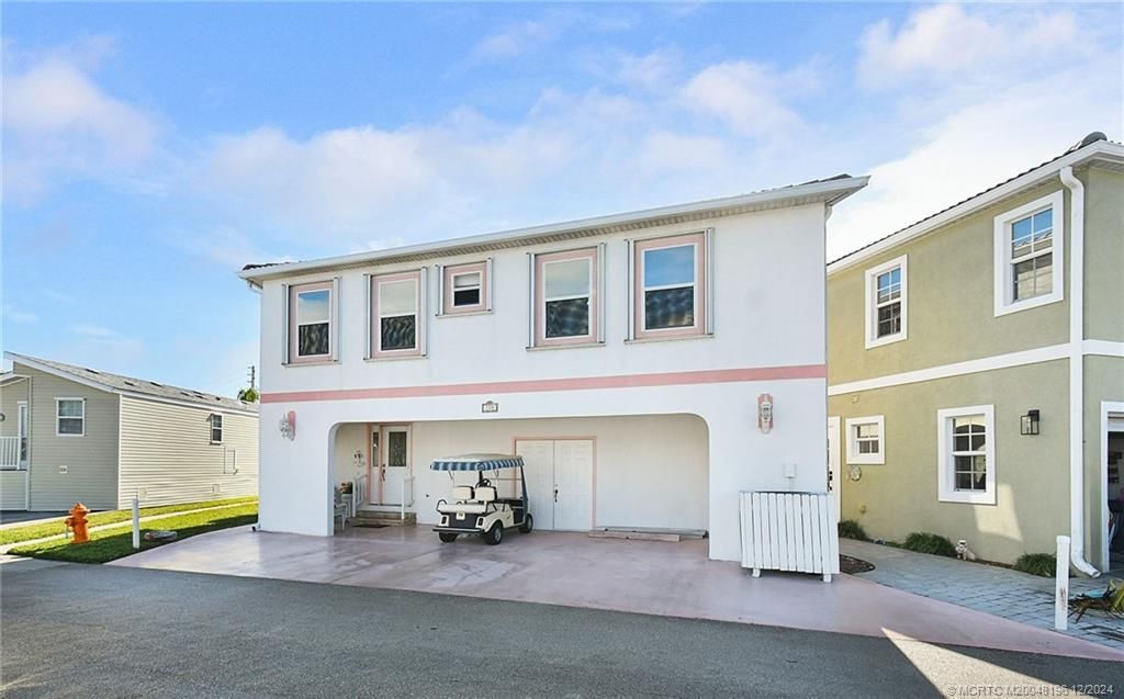 Photo of 709 Nettles Boulevard, Jensen Beach, FL 34957 (MLS # M20048196)