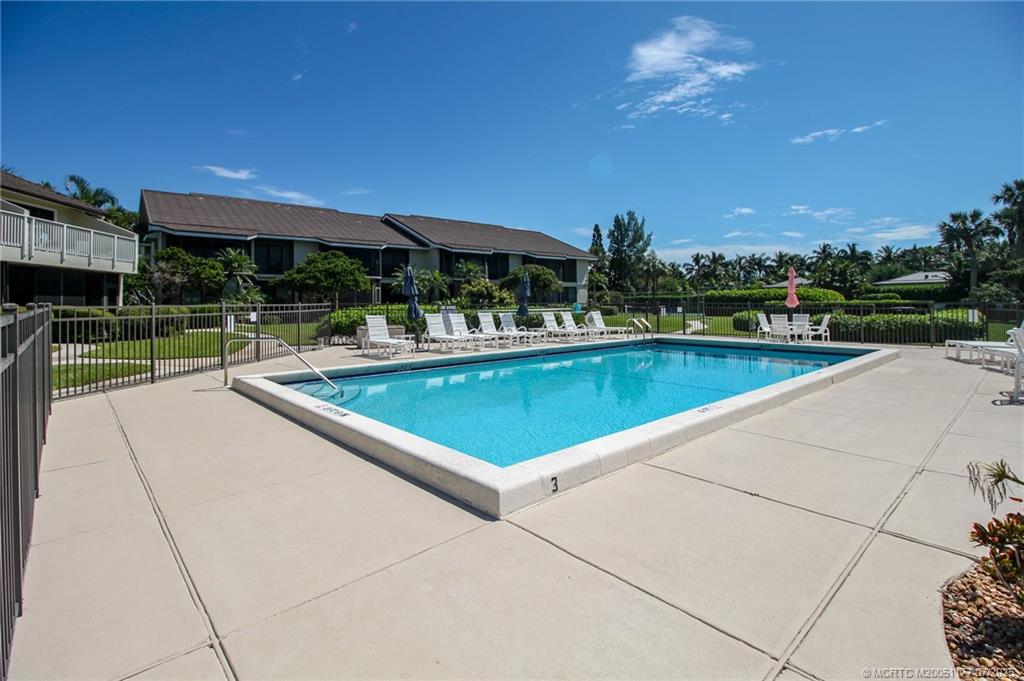 Stuart, Florida 34996, United States, 2 Bedrooms Bedrooms, ,2 BathroomsBathrooms,Residential,Active,157617