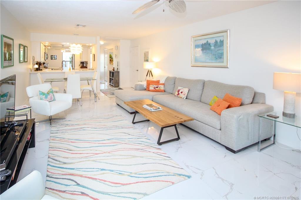 Stuart, Florida 34996, United States, 2 Bedrooms Bedrooms, ,2 BathroomsBathrooms,Residential,Active,157617