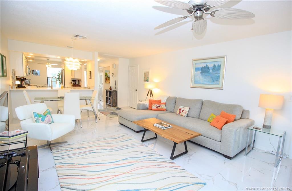 Stuart, Florida 34996, United States, 2 Bedrooms Bedrooms, ,2 BathroomsBathrooms,Residential,Active,157617