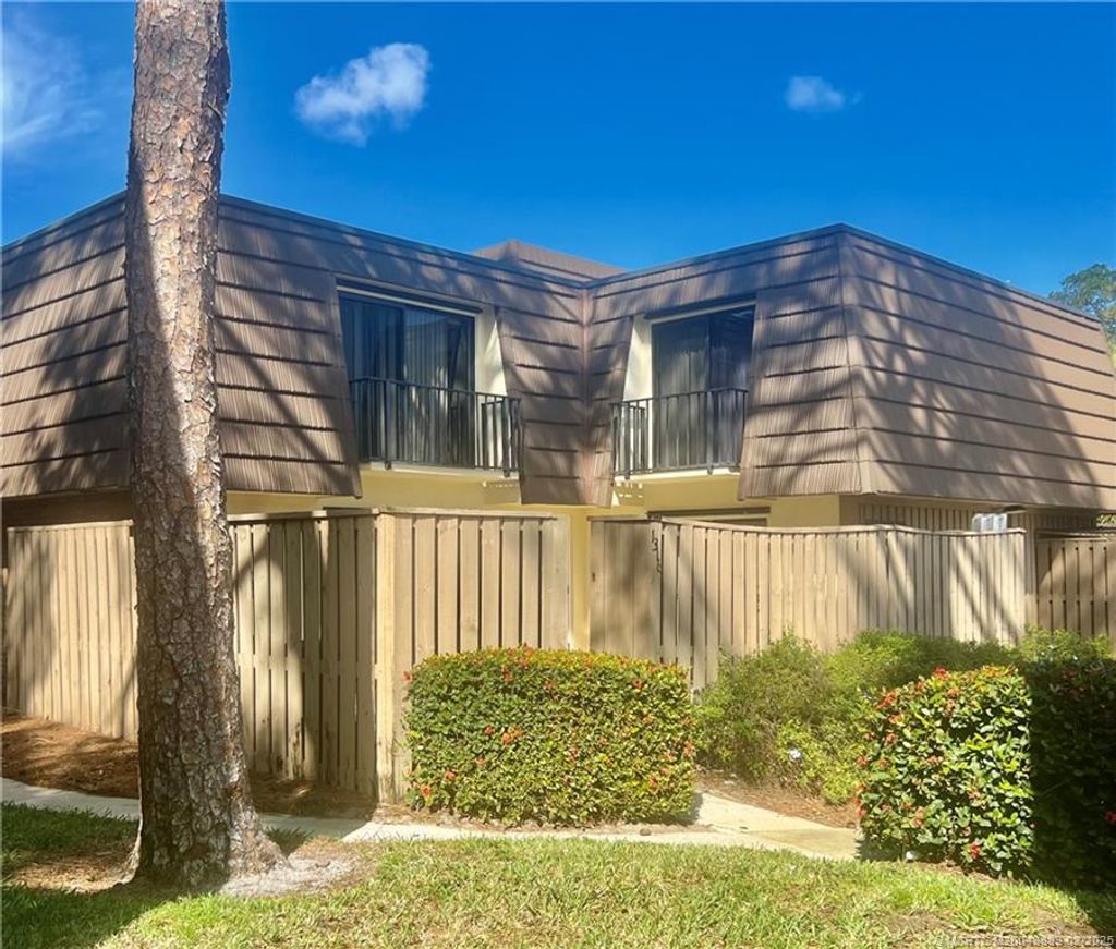 Photo of 1316 13th Court #1316, Palm Beach Gardens, FL 33410 (MLS # M20048889)