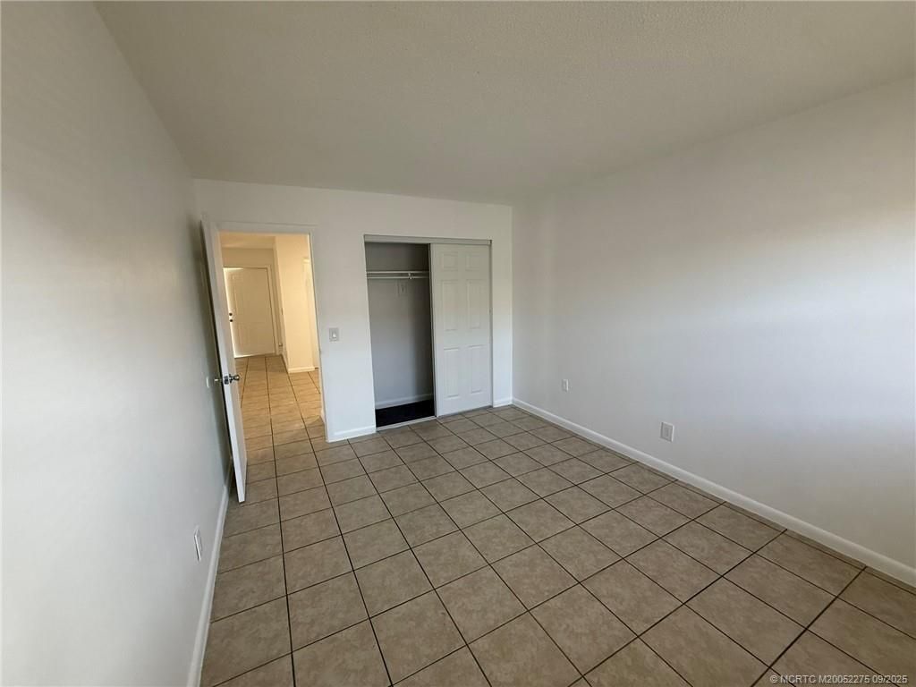 Photo of 1865 40th Avenue, Vero Beach, FL 32960 (MLS # M20052275)