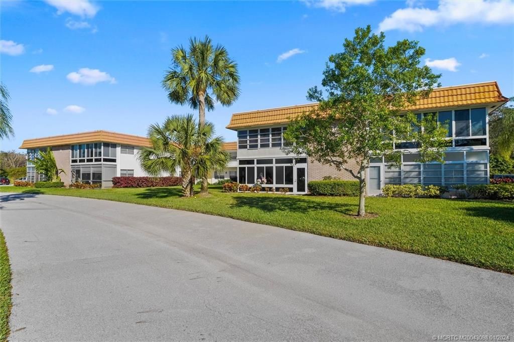 Photo of 1225 NW 21st Street #34-3405, Stuart, FL 34994 (MLS # M20043098)