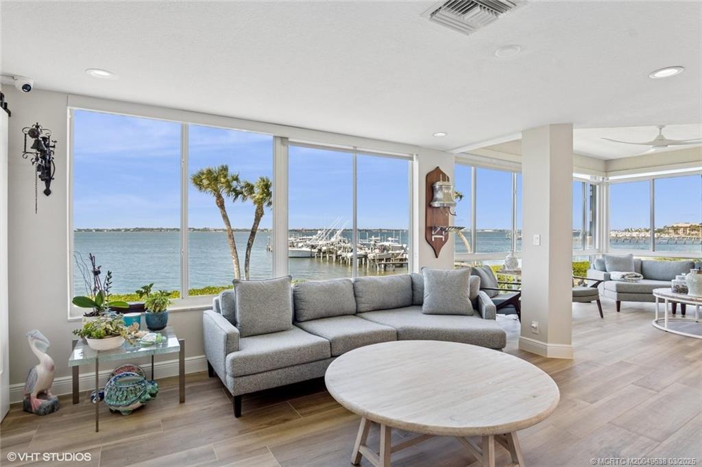2370 NE Ocean Boulevard B204