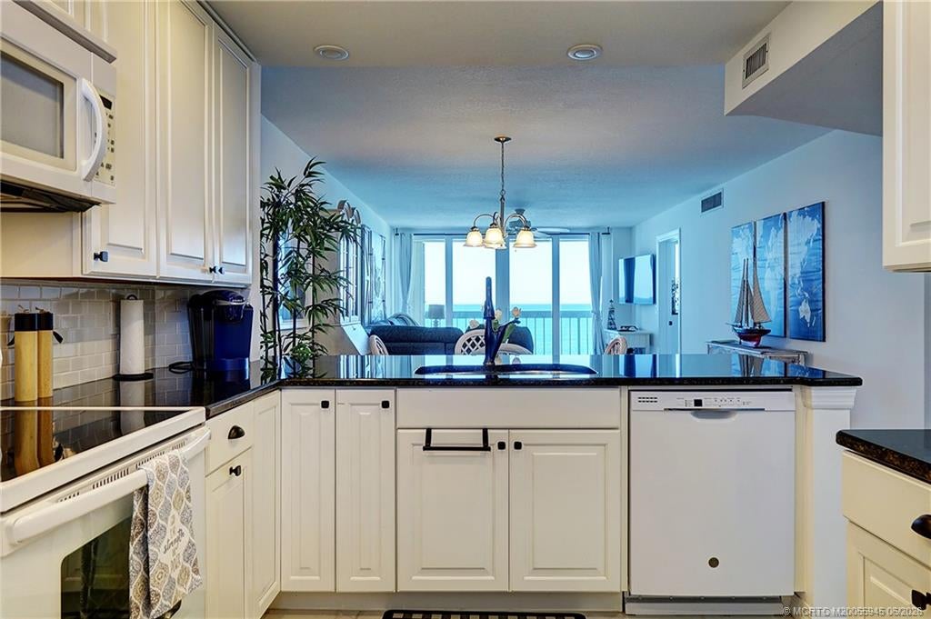 9940 S Ocean Drive 809