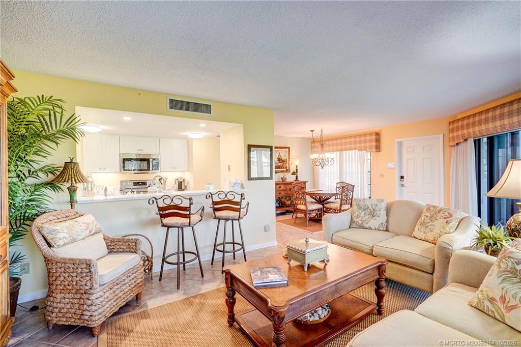 Stuart, Florida 34996, United States, 2 Bedrooms Bedrooms, ,2 BathroomsBathrooms,Residential,Active,108354
