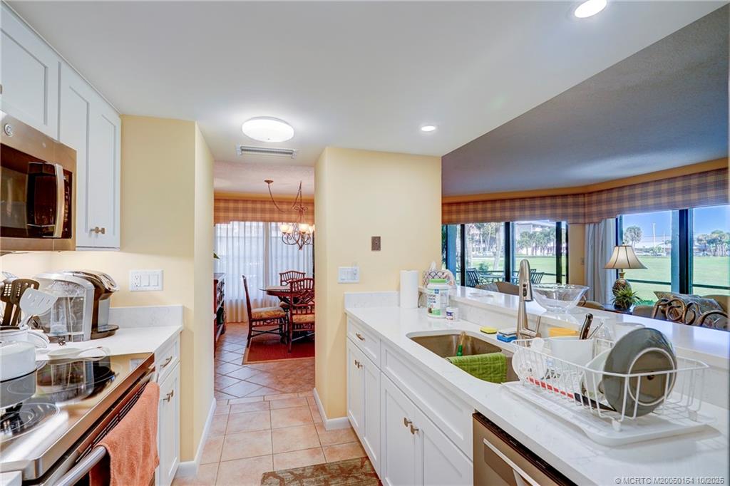 Stuart, Florida 34996, United States, 2 Bedrooms Bedrooms, ,2 BathroomsBathrooms,Residential,Active,108354