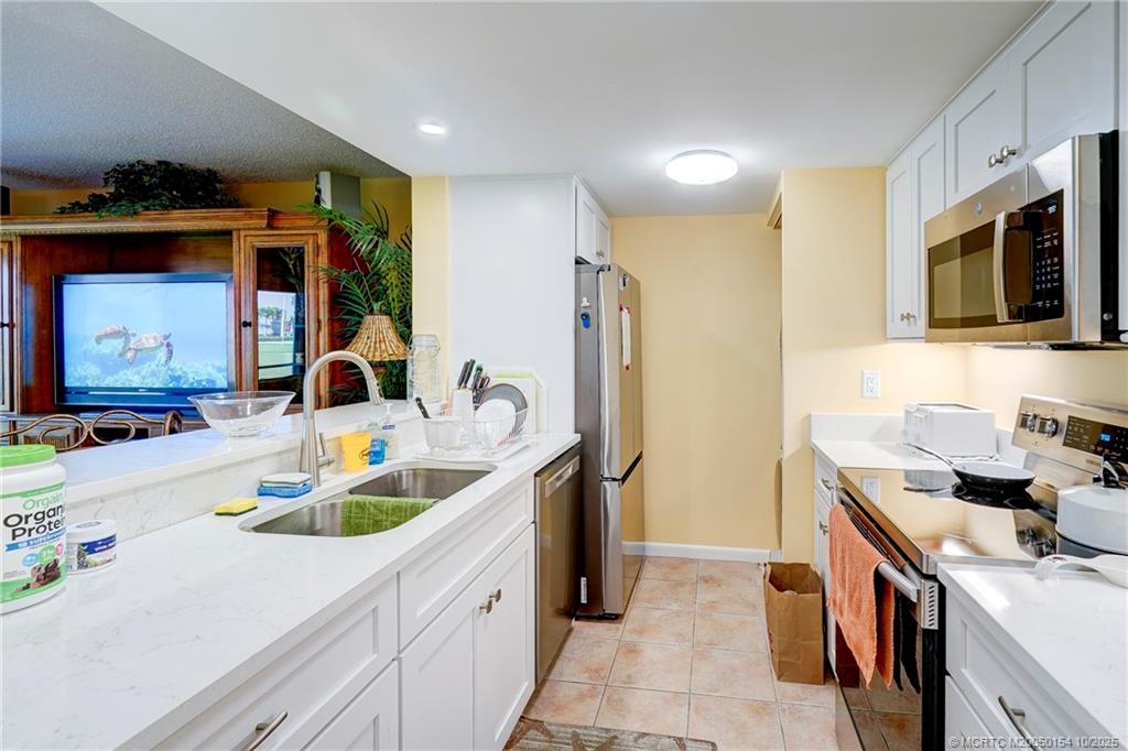 Stuart, Florida 34996, United States, 2 Bedrooms Bedrooms, ,2 BathroomsBathrooms,Residential,Active,108354