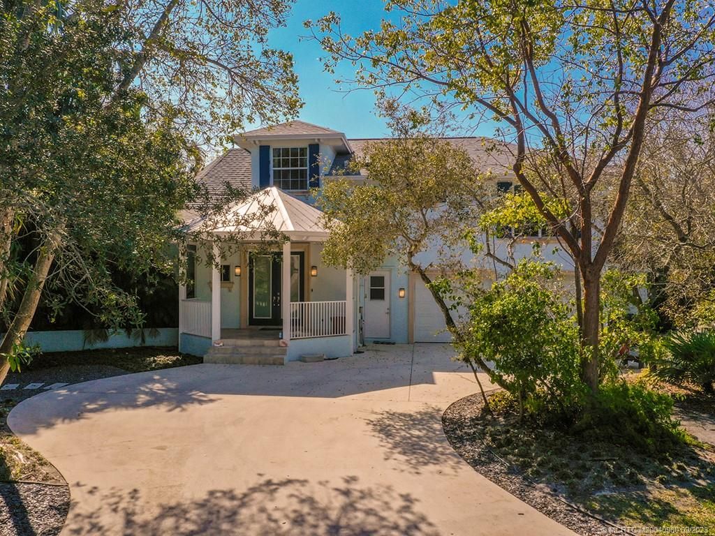 Photo of 5454 SE Inlet Place, Stuart, FL 34997 (MLS # M20040980)