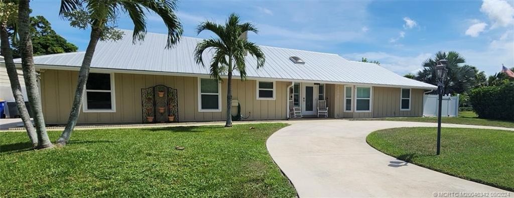 Photo of 4898 SE Major Way, Stuart, FL 34997 (MLS # M20046342)